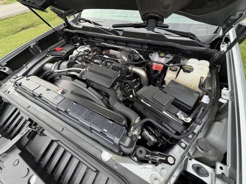 Used 2024 Chevrolet Silverado 3500 LT image 22