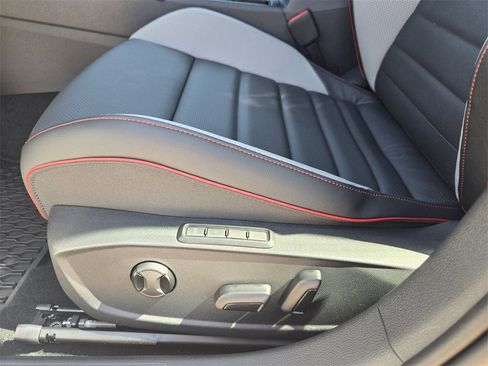 New 2025 Volkswagen GTI Autobahn image 17