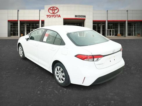 New 2026 Toyota Corolla LE FWD image 9