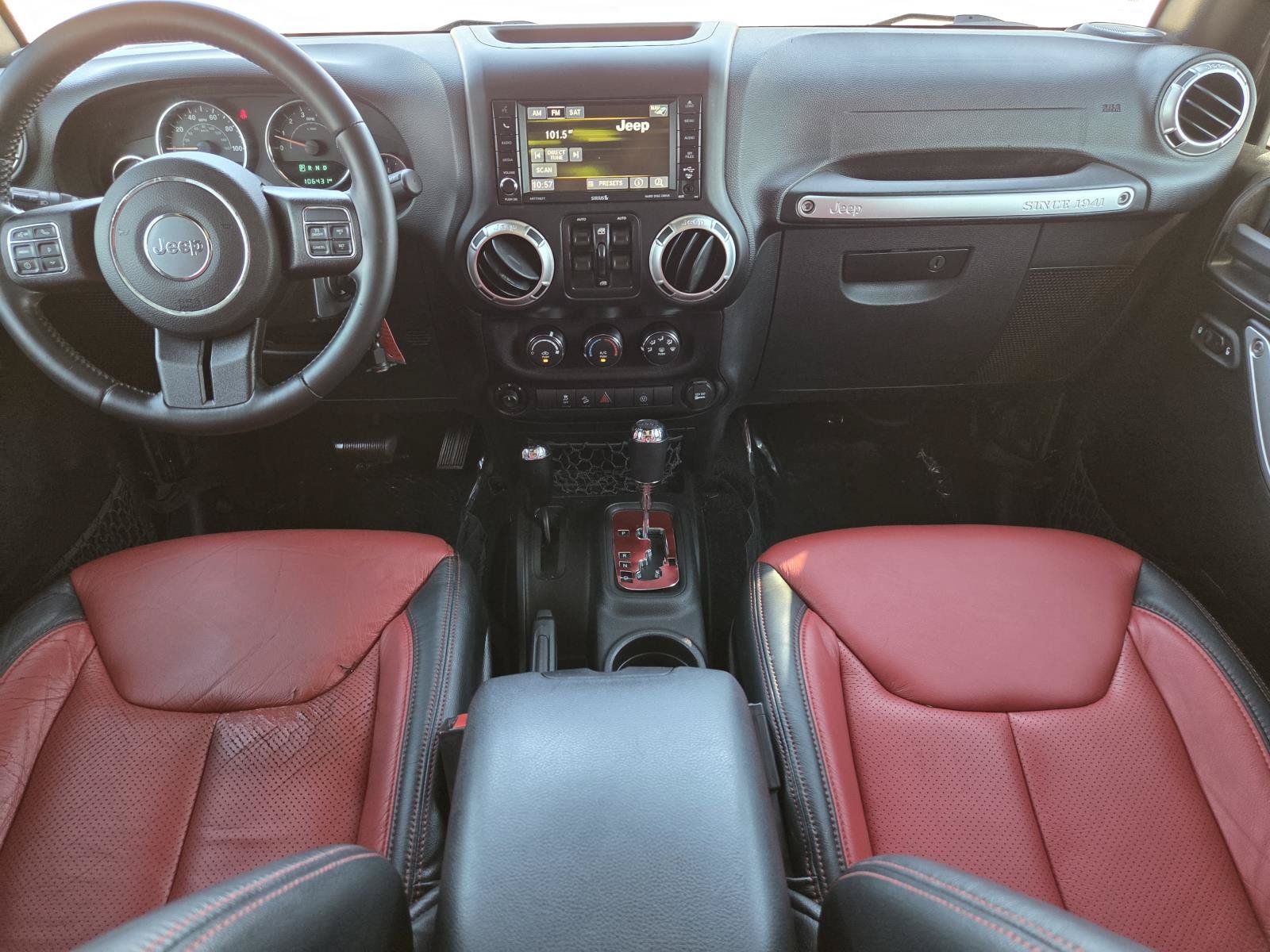 Used 2017 Jeep Wrangler Unlimited Sahara w/ Connectivity Group AWD/4WD image 10
