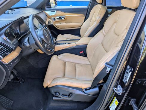 Used 2018 Volvo XC90 T6 Inscription w/ Luxury Package image 5