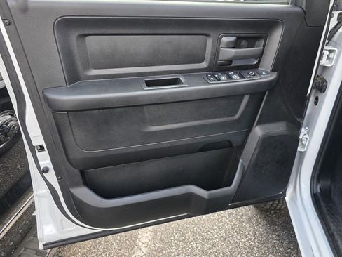 Used 2024 RAM 3500 Tradesman w/ Chrome Appearance Group image 30