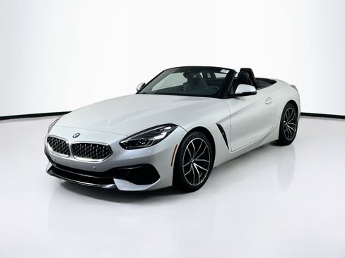 Used 2022 BMW Z4 sDrive30i w/ Driving Assistance Package image 1