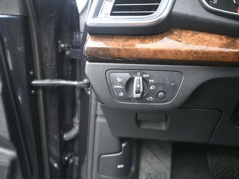 Used 2020 Audi Q5 2.0T Premium w/ Convenience Package image 20