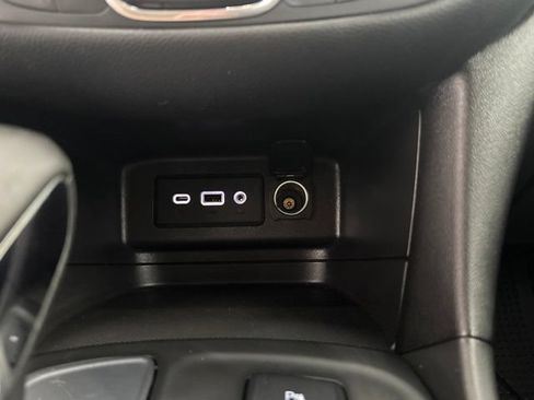 Used 2022 Chevrolet Equinox LT FWD image 7