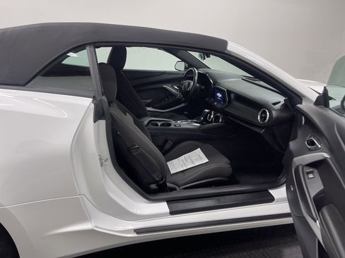 Used 2023 Chevrolet Camaro LT w/ RS Package image 15