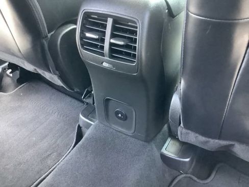 Used 2023 Ford Escape Platinum AWD/4WD image 20