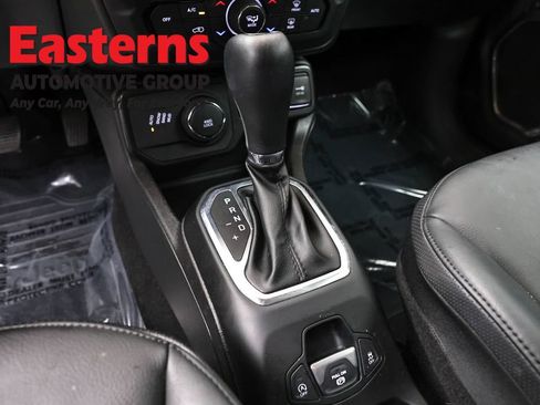 Used 2023 Jeep Renegade Limited AWD/4WD image 13