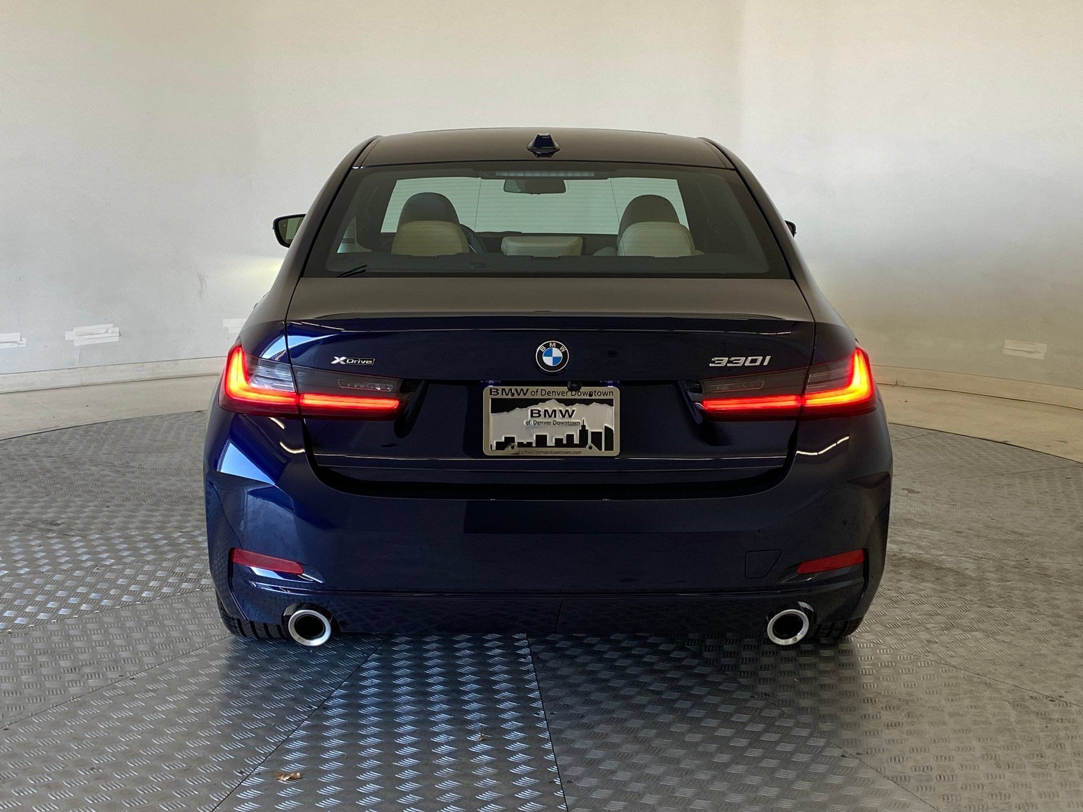 Used 2026 BMW 330i xDrive Sedan w/ Premium Package AWD/4WD image 9