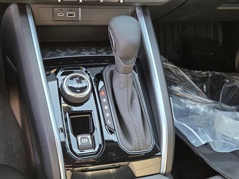 New 2026 Chevrolet Colorado Trail Boss AWD/4WD image 14