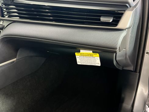 Used 2026 Toyota Camry SE FWD image 34