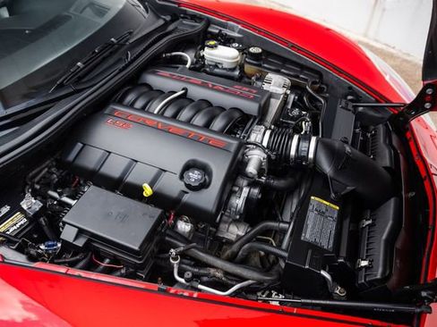 Used 2005 Chevrolet Corvette Coupe w/ Preferred Equipment Group RWD image 66