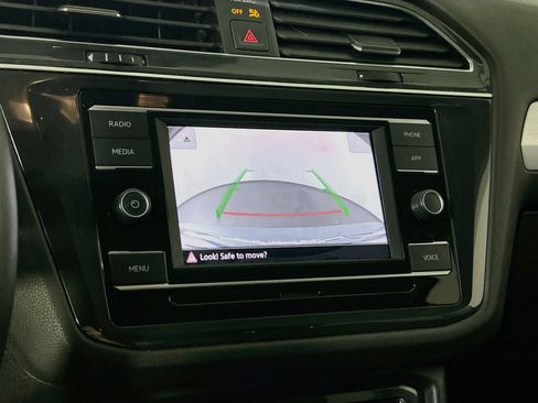 Used 2020 Volkswagen Tiguan S FWD image 13