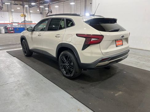 New 2026 Chevrolet Trax ACTIV w/ Sunroof Package image 5