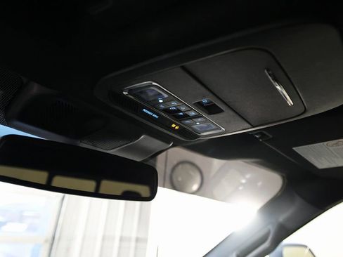 Used 2026 Ford F450 Platinum w/ FX4 Off-Road Package image 32