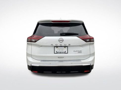 Used 2024 Nissan Rogue Platinum w/ Platinum Premium Package image 15