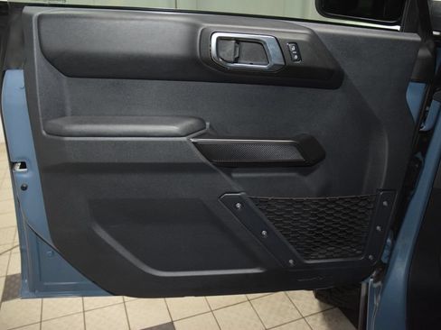 Used 2025 Ford Bronco Badlands AWD/4WD image 41