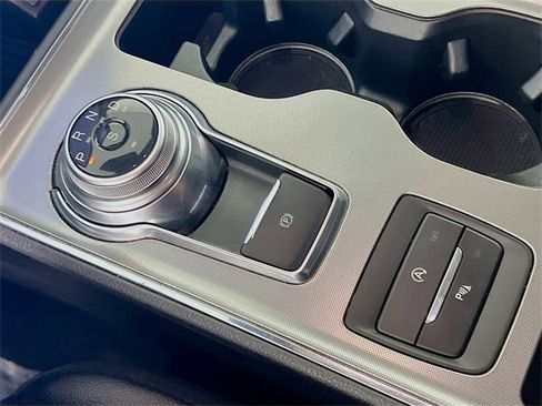 Used 2024 Ford Edge Titanium image 16