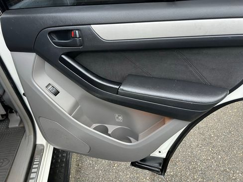 Used 2005 Toyota 4Runner SR5 image 27