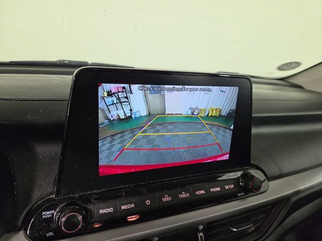 Used 2021 Kia Forte LXS FWD image 17