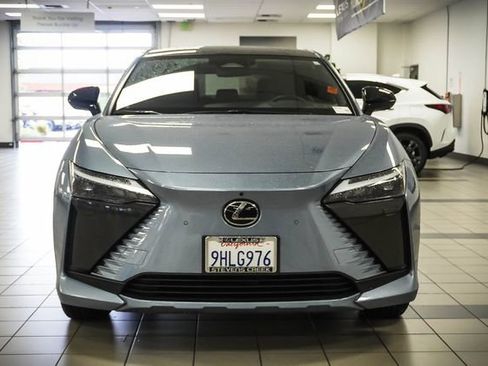 Used 2023 Lexus RZ 450e Premium w/ Accessory Package (Z1) image 4