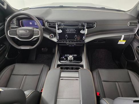 New 2026 Jeep Grand Wagoneer 4WD image 18