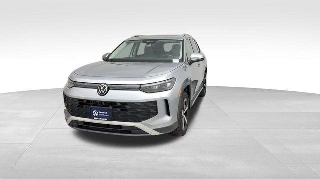 Certified 2025 Volkswagen Tiguan SE AWD/4WD image 7