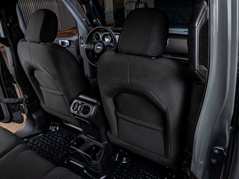 Used 2022 Jeep Wrangler Unlimited Sport AWD/4WD image 32