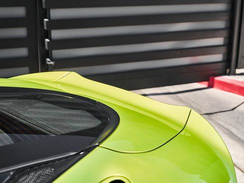Used 2023 McLaren GT RWD image 10
