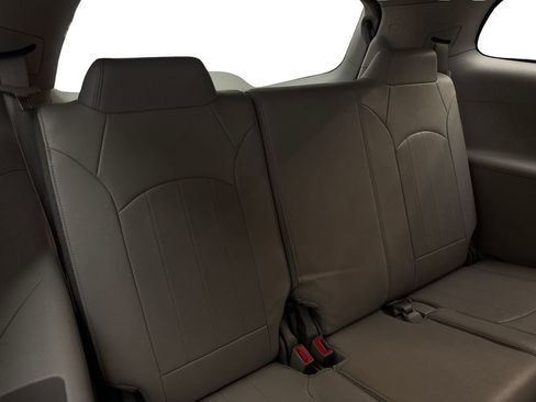 Used 2016 Buick Enclave Leather AWD/4WD image 42