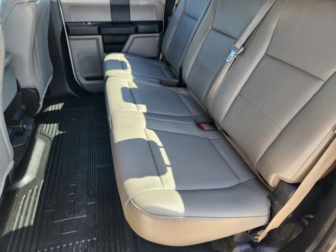 Used 2017 Ford F250 XL w/ Power Equipment Group AWD/4WD image 28