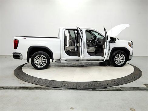 Used 2021 GMC Sierra 1500 SLT w/ SLT Premium Package image 16