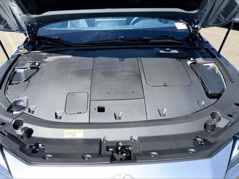 New 2026 Lexus ES 500e AWD/4WD image 16