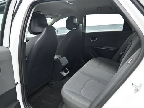 Used 2025 Kia K4 FWD image 27