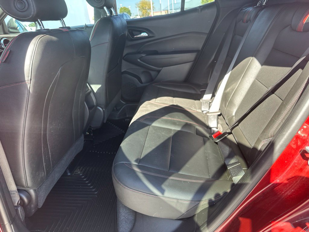 Used 2025 Chevrolet Trax RS w/ Driver Confidence Package FWD image 18