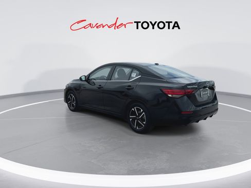 Used 2025 Nissan Sentra SV FWD image 6