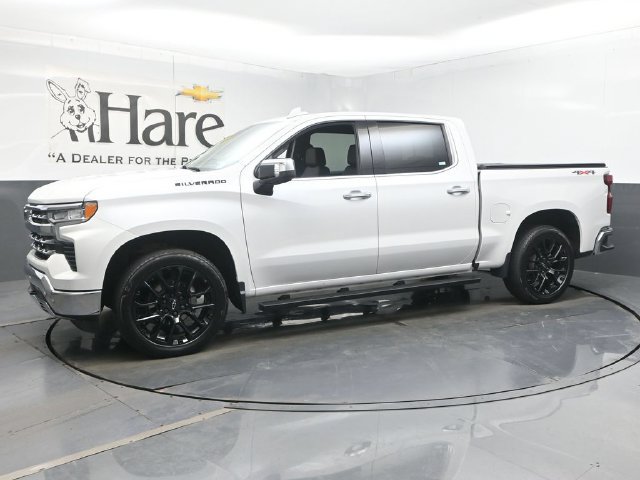 Used 2023 Chevrolet Silverado 1500 LTZ w/ LTZ Convenience Package II AWD/4WD image 35