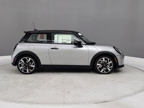 New 2026 MINI Cooper S image 5