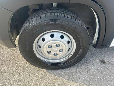 Used 2023 RAM ProMaster 2500 image 17