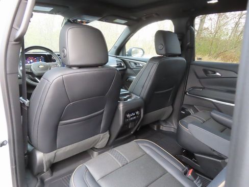 New 2026 Chevrolet Traverse High Country w/ LPO, Floor Liner Package image 25