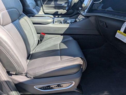 New 2026 Jeep Grand Wagoneer Summit image 32