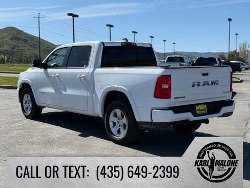 Used 2025 RAM 1500 Big Horn AWD/4WD image 3