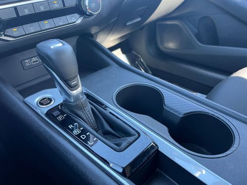 Used 2025 Nissan Altima 2.5 SV image 42