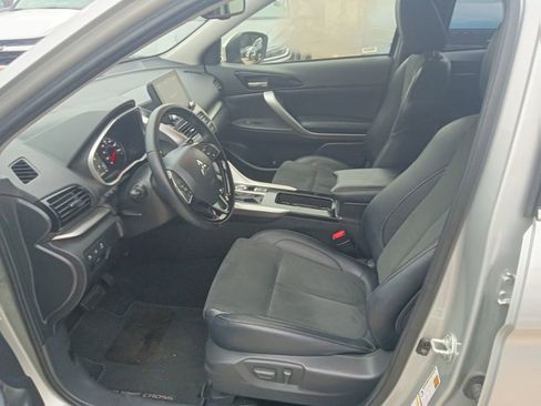 Used 2025 Mitsubishi Eclipse Cross SE AWD/4WD image 4