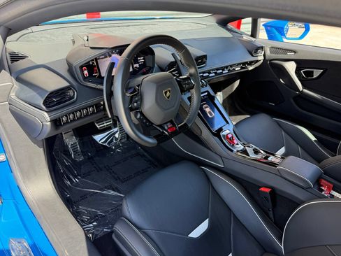 Used 2021 Lamborghini Huracan EVO RWD image 25