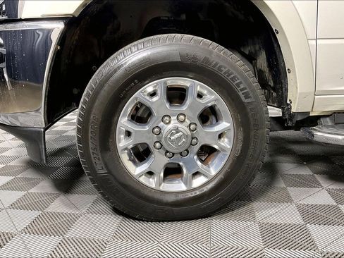 Used 2021 RAM 2500 Laramie w/ Snow Chief Group AWD/4WD image 10