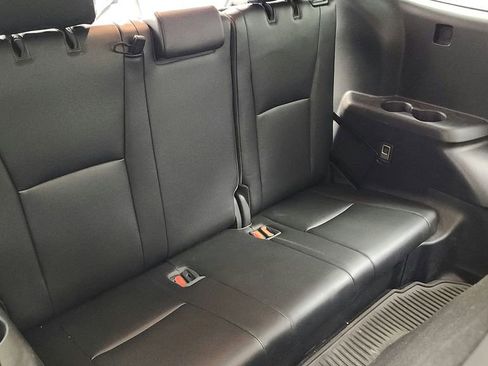 Used 2021 Toyota Highlander XLE FWD image 36