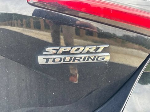 Used 2023 Honda Civic Sport Touring image 5