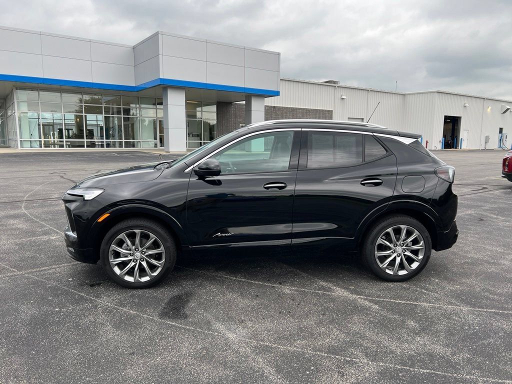 Used 2026 Buick Encore GX Avenir w/ Avenir Technology Package AWD/4WD image 4