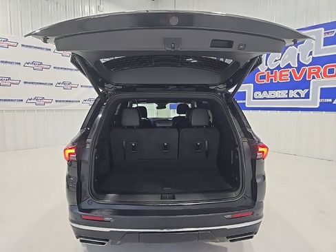 Used 2025 Buick Enclave Preferred image 21